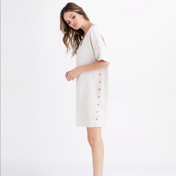 Vetta Capsule The Relaxed Tunic in White - Picture 4 of 14